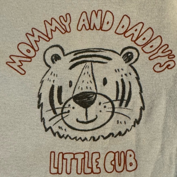 Mommy & Daddy’s Little Cub Onesie - Picture 3 of 3